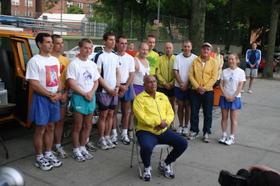 suprabha_and_sri_chinmoy_at_start_2004_smaller_version.jpg